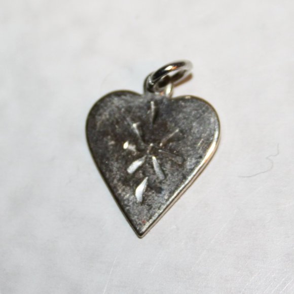Vintage Jewelry - Vintage light gold heart charm/ pendant 5/8"